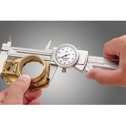 Starrett 3202-6 Dial Caliper, 0 - 6" Range, Stainless Steel, w/Case